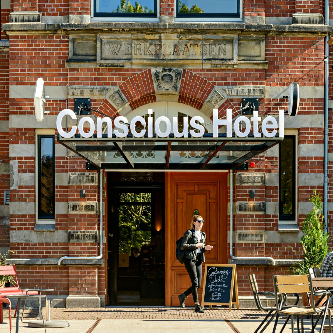 conscious hotel - westerpark entrance