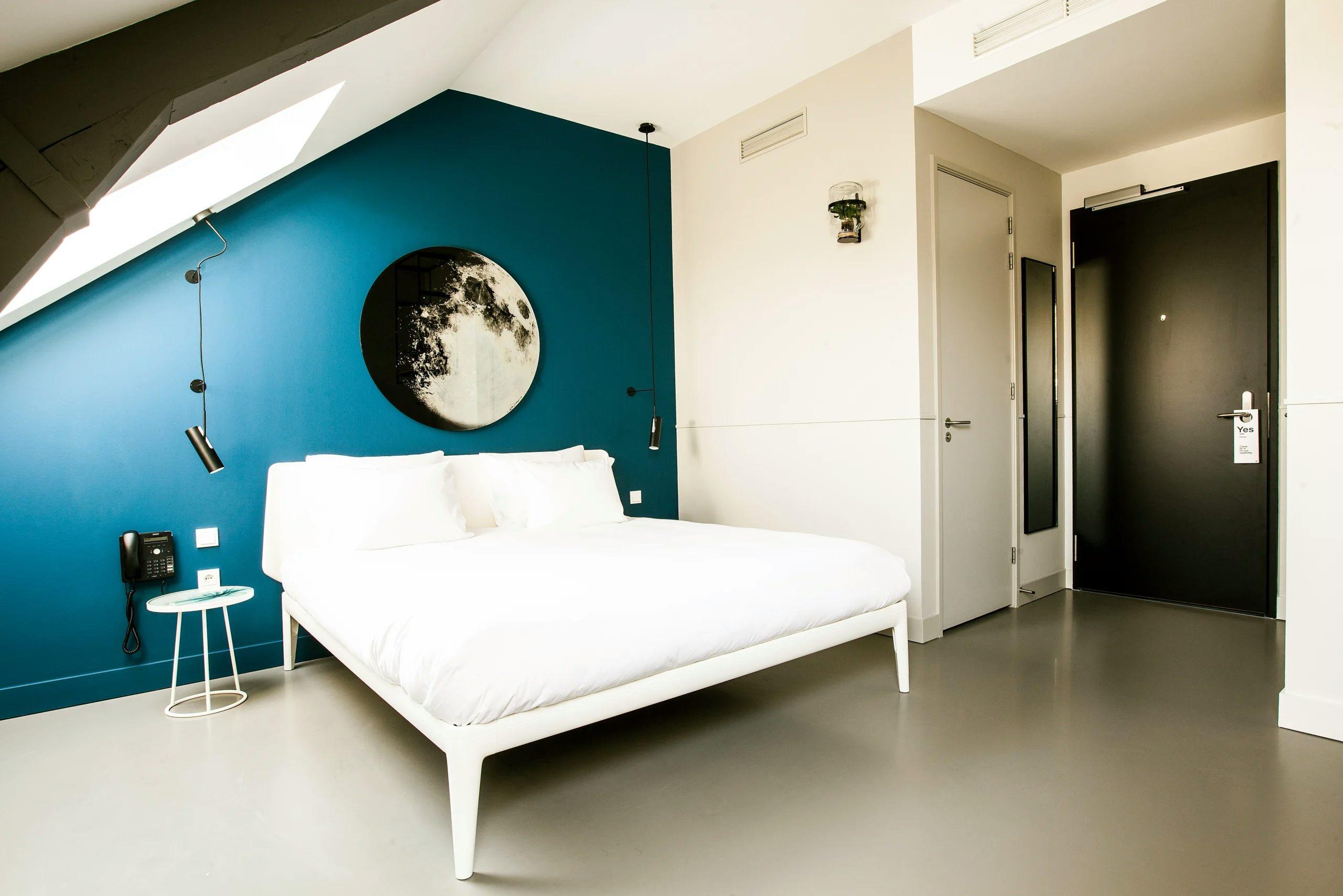 conscious hotel - double room bed